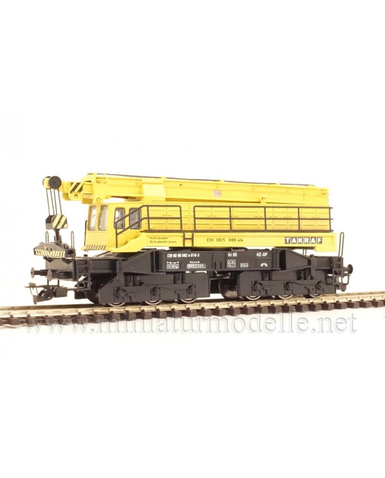 1:120 TT 4233 EDK 300 / 5 Takraf railroad crane of the DB livery, era 5