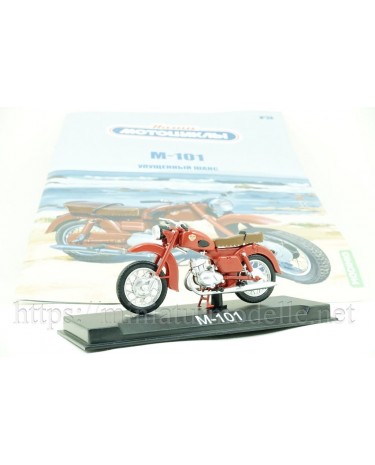 1:24 M 101 Motorcycle with magazine #38