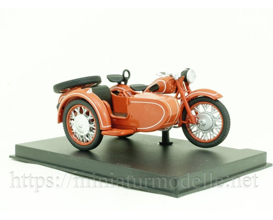 1:24 K 750 Dnepr motorcycle with sidecar and magazine #31,  Modimio Collections by www.miniaturmodelle.net