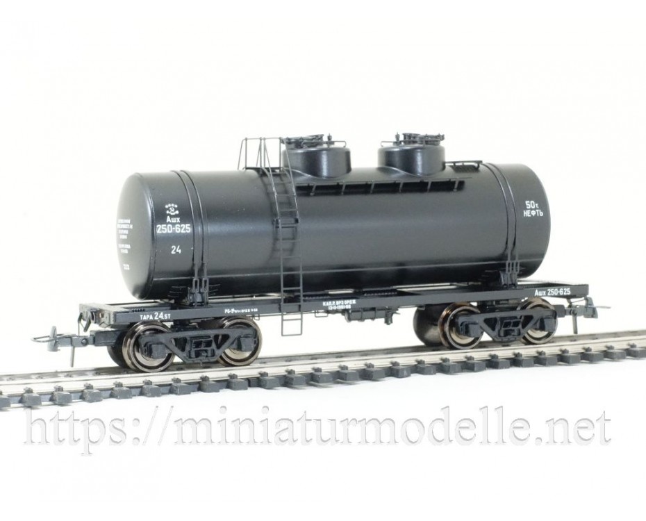 1:87 H0 Kesselwagen 50t zum Transport von Erdöl der CCCP, 3. Epoche, Kleinserie,  VaGoN Model  by https://miniaturmodelle.net