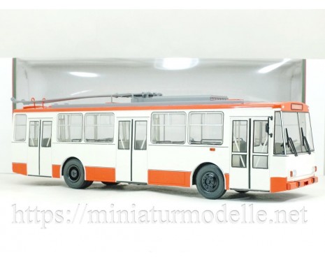 1:43 Skoda 14TR Trolleybus, white / red