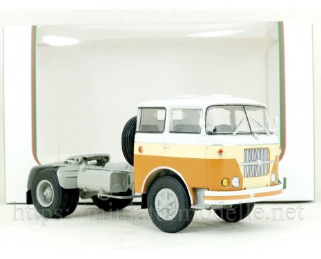 1:43 Skoda 706 RTTN tractor unit