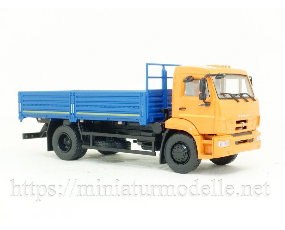 1:43 KAMAZ 43253 Pritsche, 101999, Auto History - Aist by https://miniaturmodelle.net