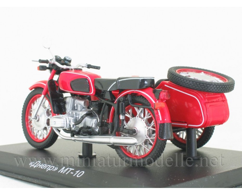 1:24 MT 10 Dnepr Motorcycle with sidecar and magazine #21,  Modimio Collections by www.miniaturmodelle.net