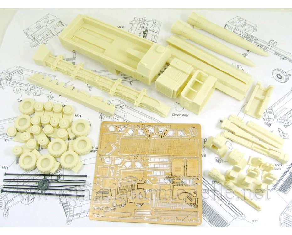 1:72 9P78E Laouncher of the ISKANDER operational - tactical missile complex, military, small batches model, 72010, Z&Z Exclusive Modell by https://miniaturmodelle.net