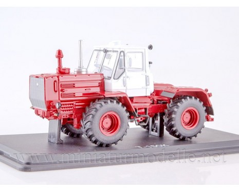 1:43 Tractor T 150 white / red, civil