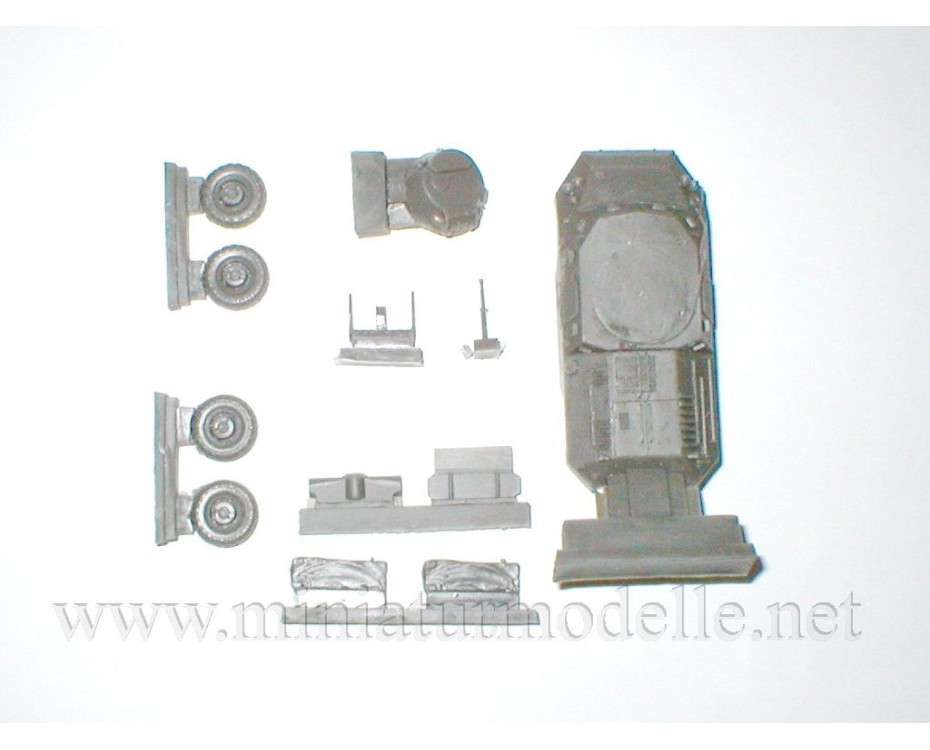 H0 1:87 SPW PSZH APC bruņumašīna, sīksēriju līmmodelis, 87136, Z&Z Exclusive Modell by https://miniaturmodelle.net