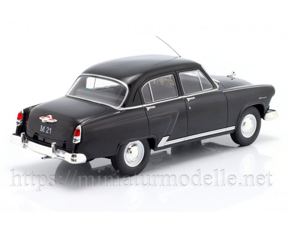 1:24 GAZ M 21 Volga 1960, WB124245, WhiteBox by https://miniaturmodelle.net