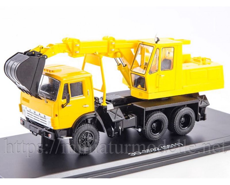 1:43 KAMAZ 5511 Mobilbagger EO 3532, SSM1531, Start Scale Models - SSM by https://miniaturmodelle.net