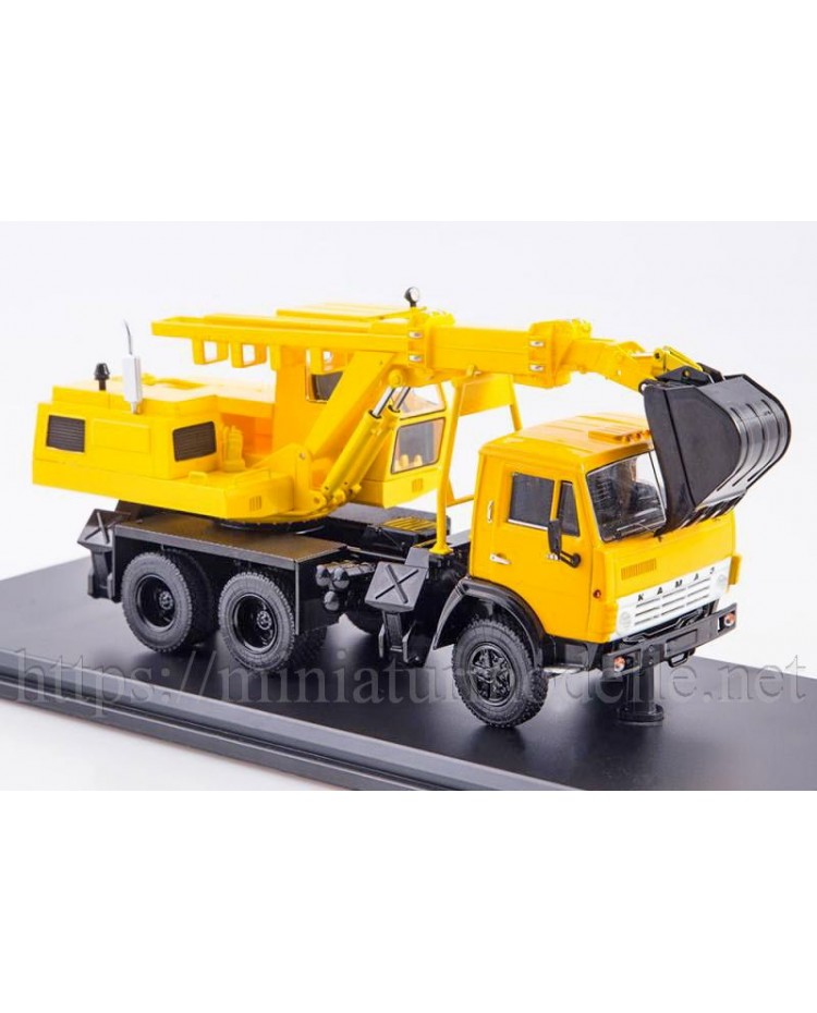 1:43 KAMAZ 5511 Mobilbagger EO 3532 