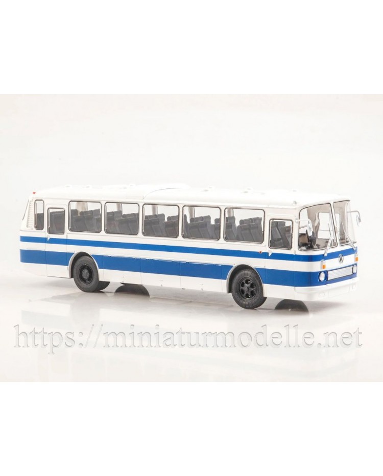 1:43 LAZ 699 R Reisebus mit Zeitschrift #15, weiss / blau Neuauflage