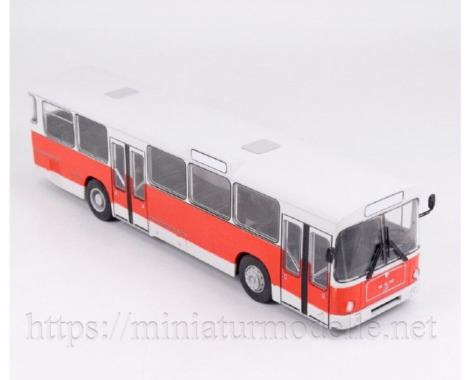 1:43 MAN SL 200 city bus with magazine #51,  Modimio Collections by www.miniaturmodelle.net