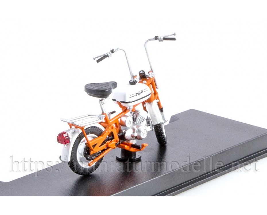 1:24 RMZ-2.126 Mini- mokik Riga 26 Moped mit Zeitschrift #58, NM58, Modimio Collections by https://miniaturmodelle.net