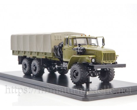 1:43 URAL 4320-0911 kravas platforma ar brezentu, armijas