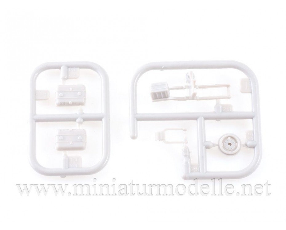 1:72 ZIL 131 motor heater UMP 350, kit, 1295AVD, AVD Models by https://miniaturmodelle.net
