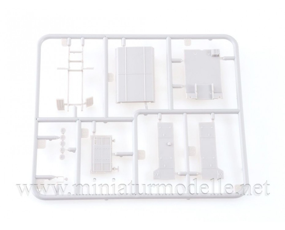 1:72 ZIL 131 motor heater UMP 350, kit, 1295AVD, AVD Models by https://miniaturmodelle.net