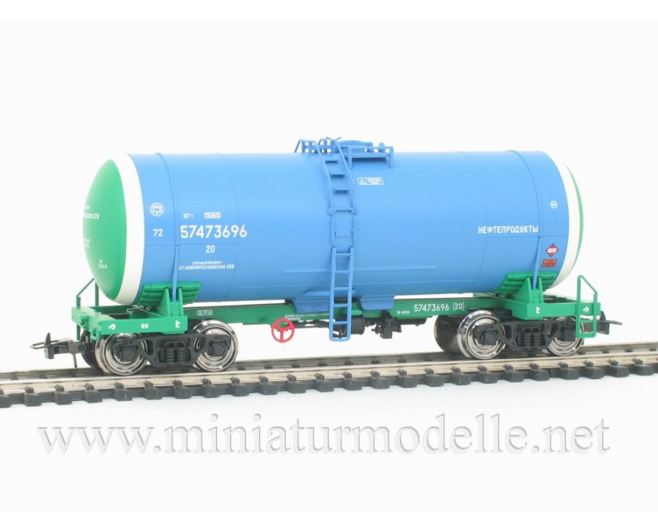 1:87 H0 0015 Kesselwagenset zum Transport von Erdolprodukte der RZD, 5. Epoche, 0015, Eurotrain by https://miniaturmodelle.net