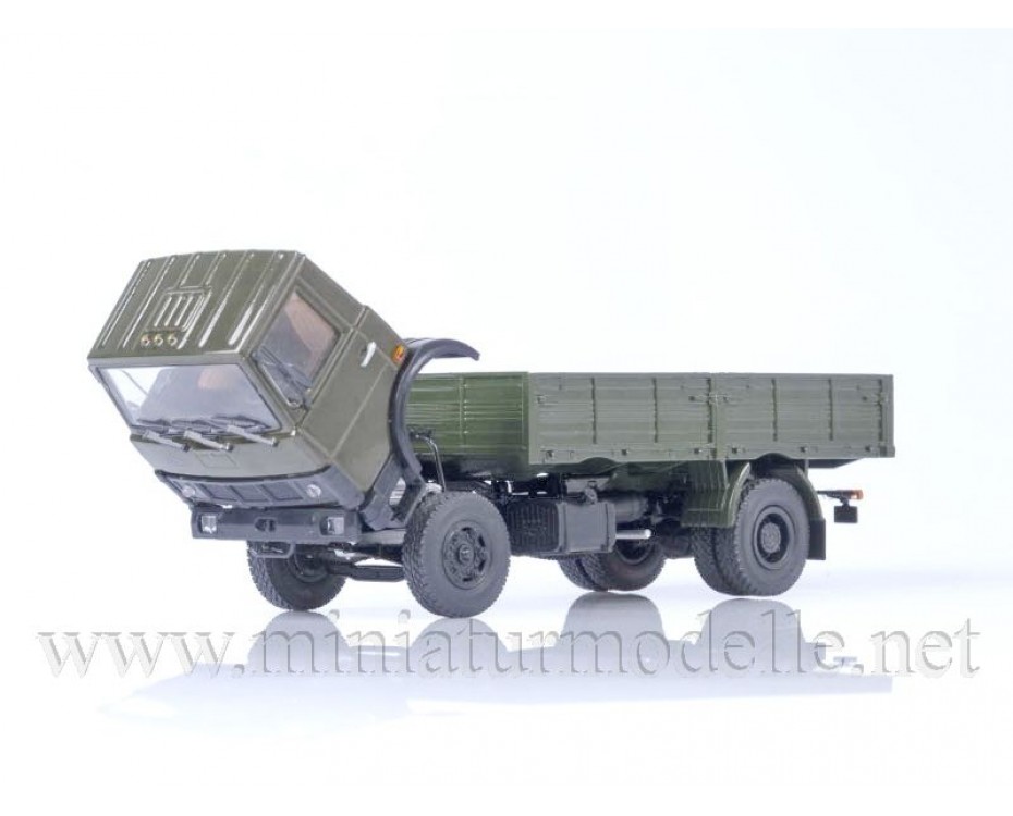 1:43 MAZ 5337 Pritsche (1987), militär, 100459, Auto History - Aist by https://miniaturmodelle.net