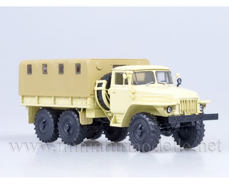 1:43 URAL 375 D Pritsche mit Plane, Militär beige, 100268, Auto History - Aist by https://miniaturmodelle.net