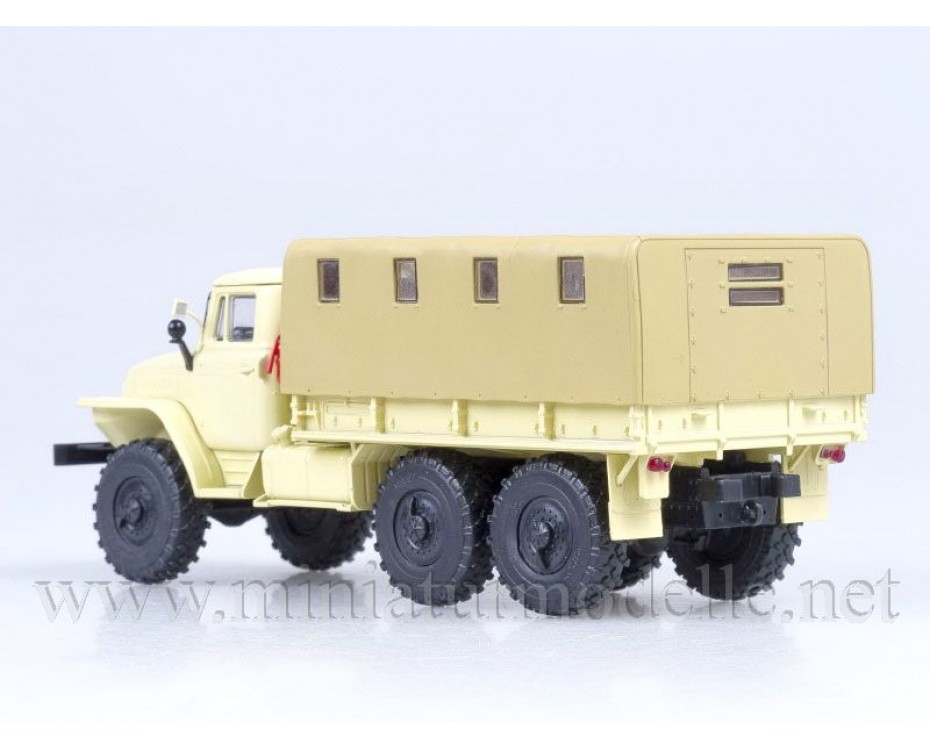 1:43 URAL 375 D Pritsche mit Plane, Militär beige, 100268, Auto History - Aist by https://miniaturmodelle.net