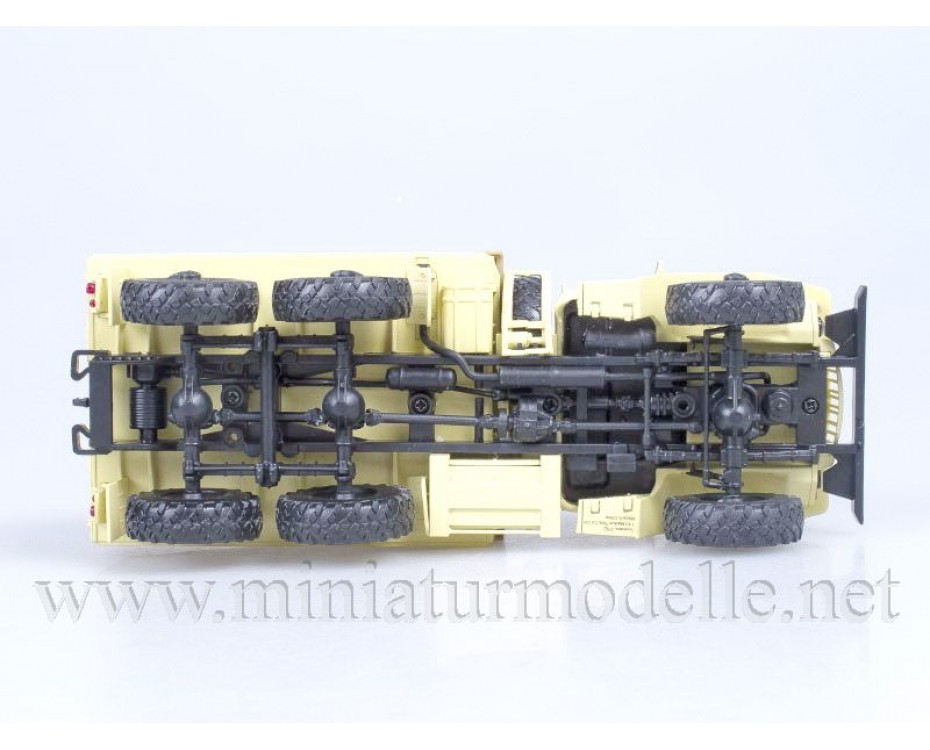 1:43 URAL 375 D Pritsche mit Plane, Militär beige, 100268, Auto History - Aist by https://miniaturmodelle.net