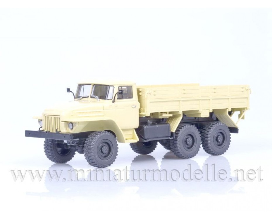 1:43 URAL 375 N kravas kaste, armijas beišīga, 100978, Auto History - Aist by https://miniaturmodelle.net