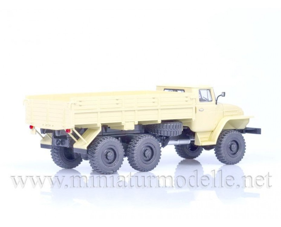 1:43 URAL 375 N kravas kaste, armijas beišīga, 100978, Auto History - Aist by https://miniaturmodelle.net