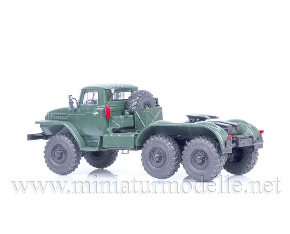 1:43 URAL 375 S K1 sedlu vilcējs, armijas, 100909, Auto History - Aist by https://miniaturmodelle.net