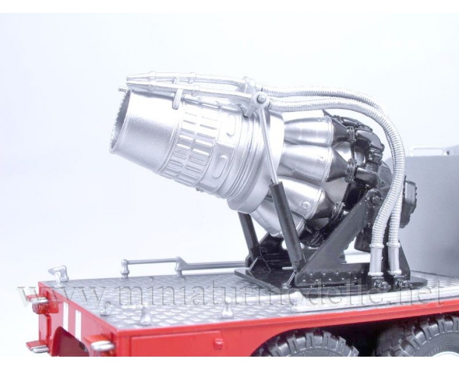 1:43 ZIL 131 mit Jet-Triebwerk AGVT 100, FW Feuerwehr, SSM1118, Start Scale Models - SSM by https://miniaturmodelle.net