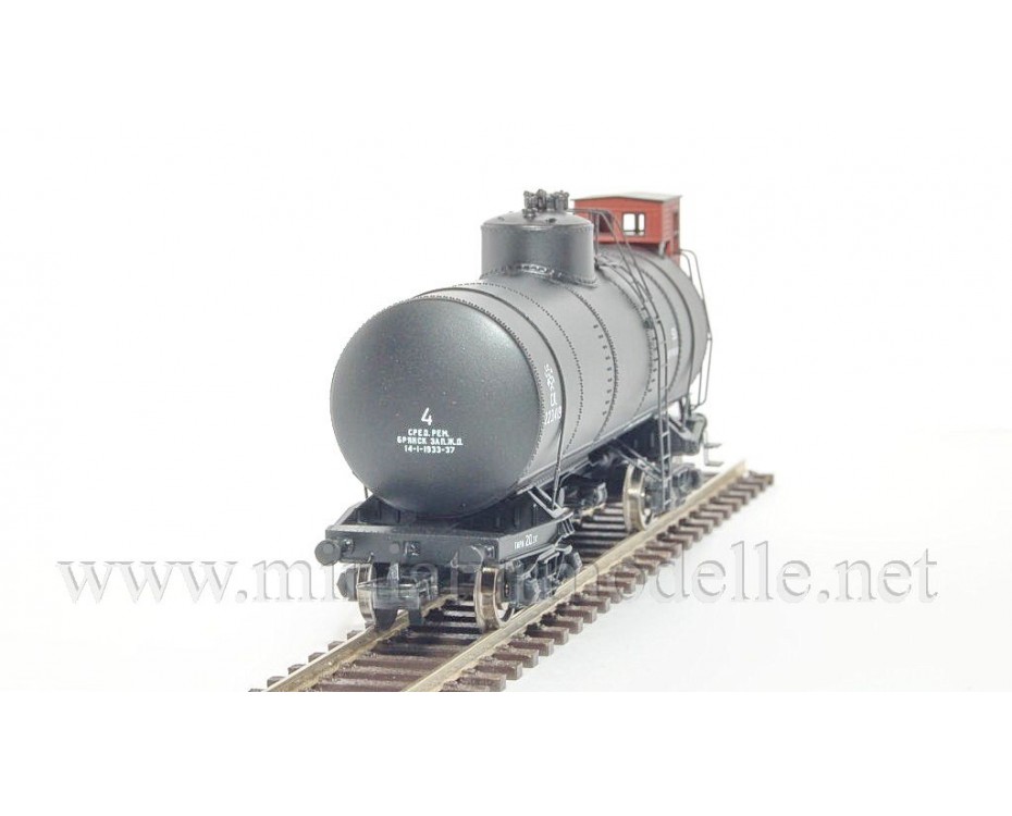 1:87 H0 Tank wagon 50t with brakemans place of the CCCP black livery, era 2, small batches model,  VaGoN Model  by https://miniaturmodelle.net